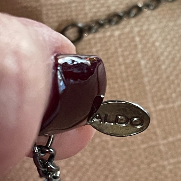 Signed ALDO Long Flapper Style Black AB Crystal & Gun Metal Chain - Picture 7 of 10